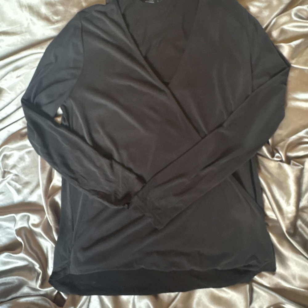 Lucky Brand Crossover Black V-Neck Top Small